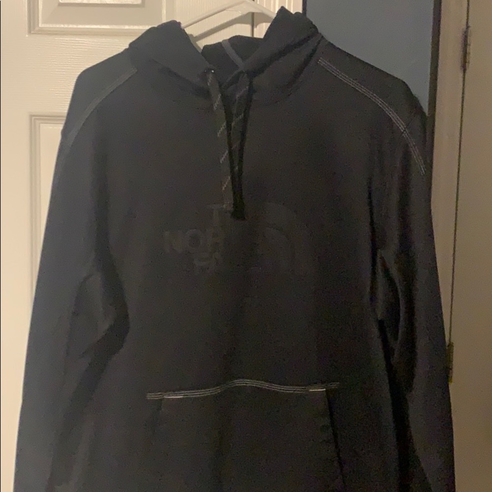 Black north face hoodie